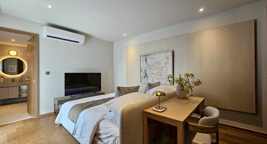 For rent 2 bedrooms condo in Khlong Toei, Bangkok