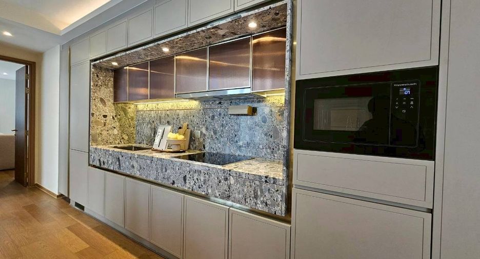 For rent 2 bedrooms condo in Khlong Toei, Bangkok