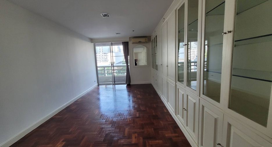 Wohnung zur Miete mit 3 Zimmer in Khlong Toei, Bangkok