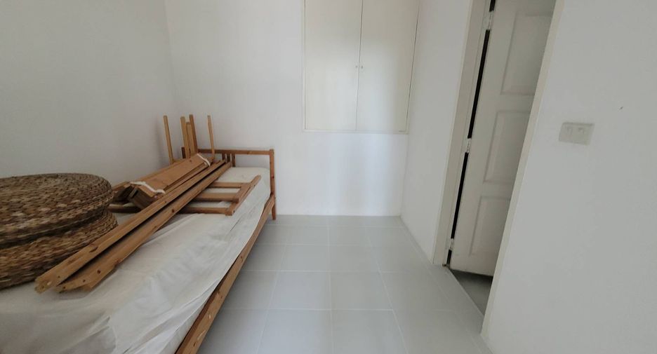 Wohnung zur Miete mit 3 Zimmer in Khlong Toei, Bangkok