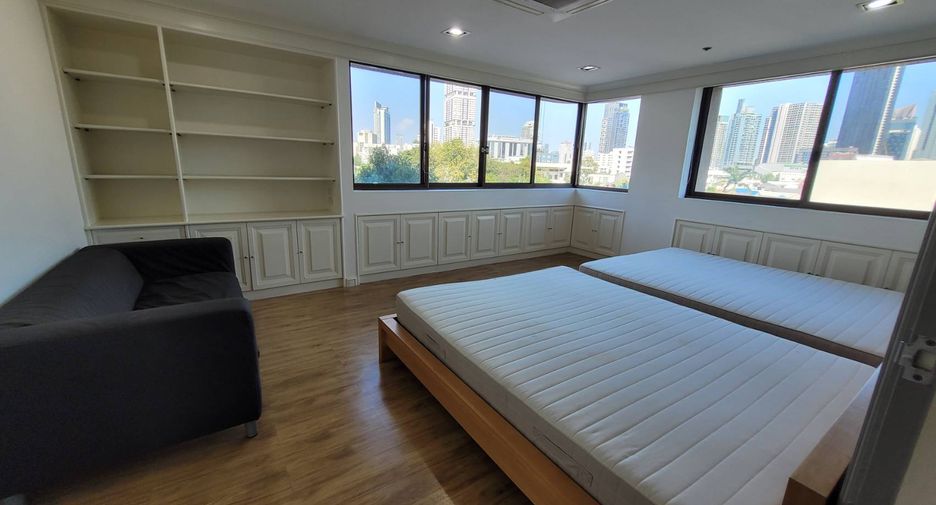 Wohnung zur Miete mit 3 Zimmer in Khlong Toei, Bangkok