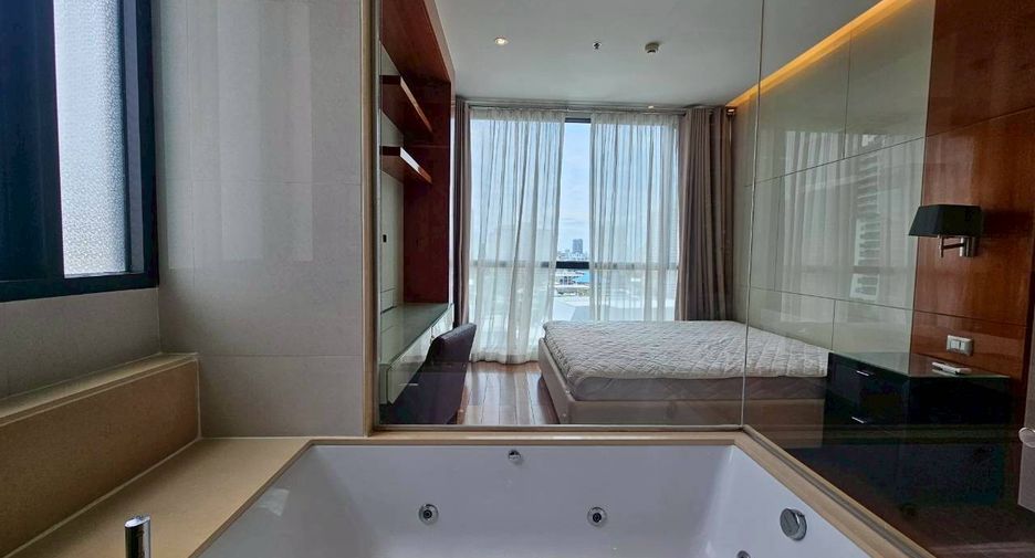 À louer 2 chambres condo à Khlong Toei, Bangkok