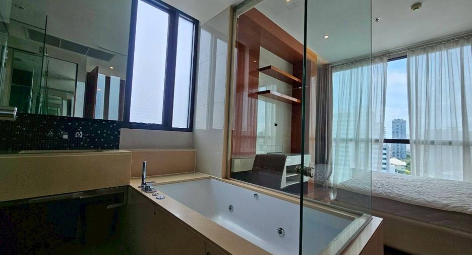 À louer 2 chambres condo à Khlong Toei, Bangkok