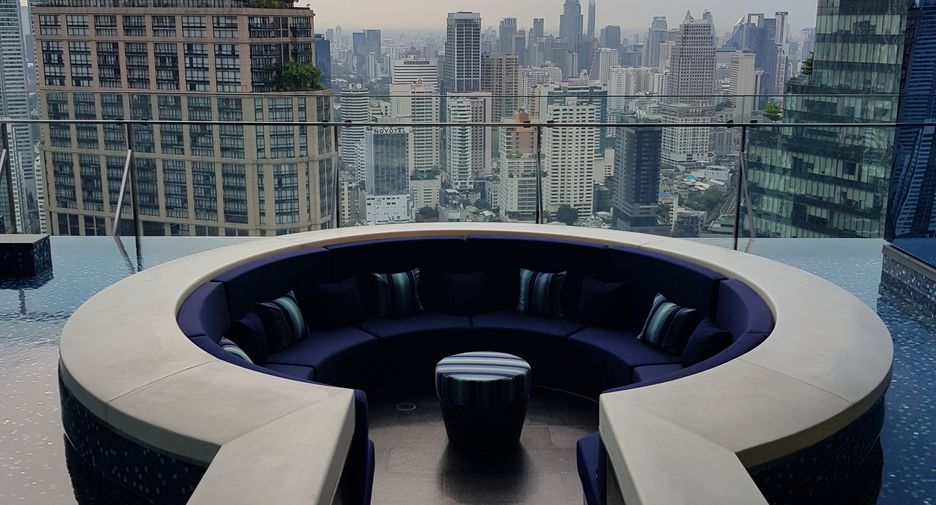 For rent 3 bedrooms condo in Khlong Toei, Bangkok