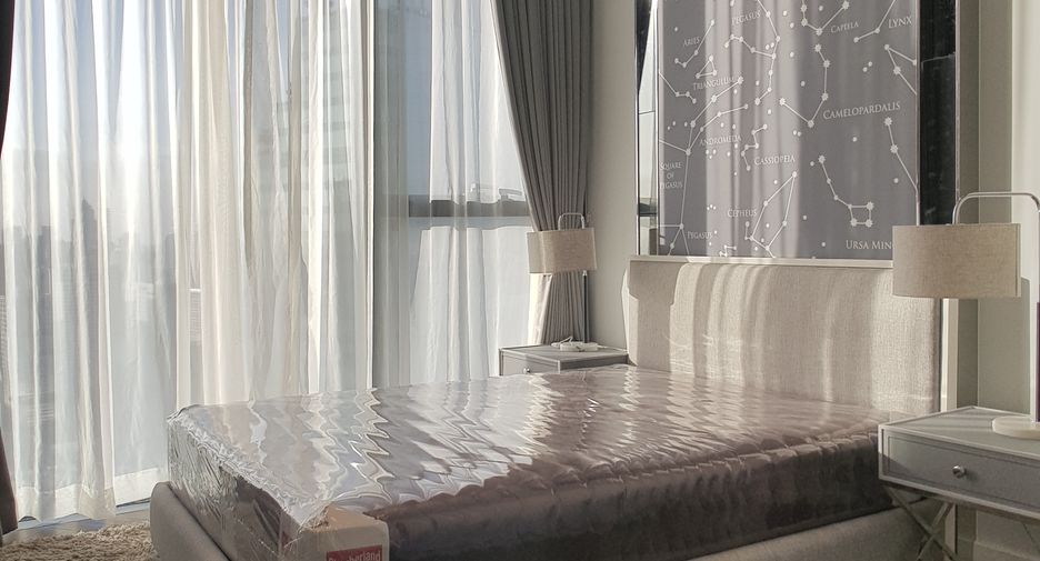 For rent 3 bedrooms condo in Khlong Toei, Bangkok