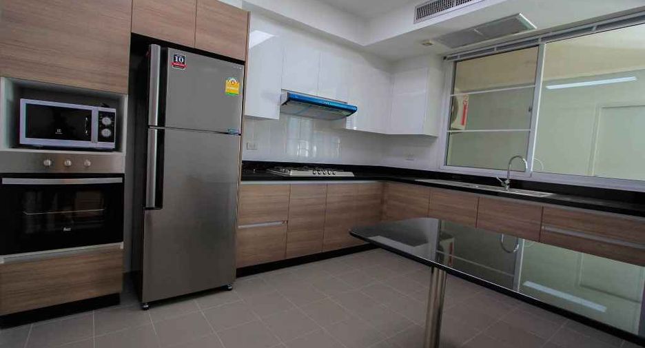 À louer 3 chambres condo à Watthana, Bangkok