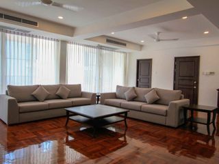 For rent 3 bedrooms condo in Watthana, Bangkok