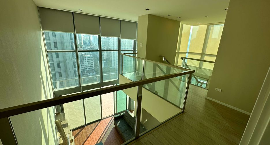 À louer 2 chambres condo à Watthana, Bangkok