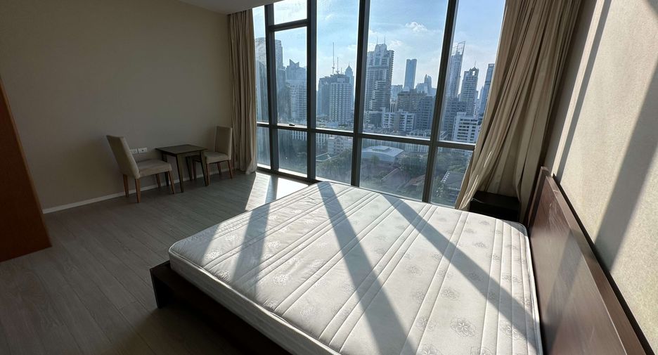À louer 2 chambres condo à Watthana, Bangkok