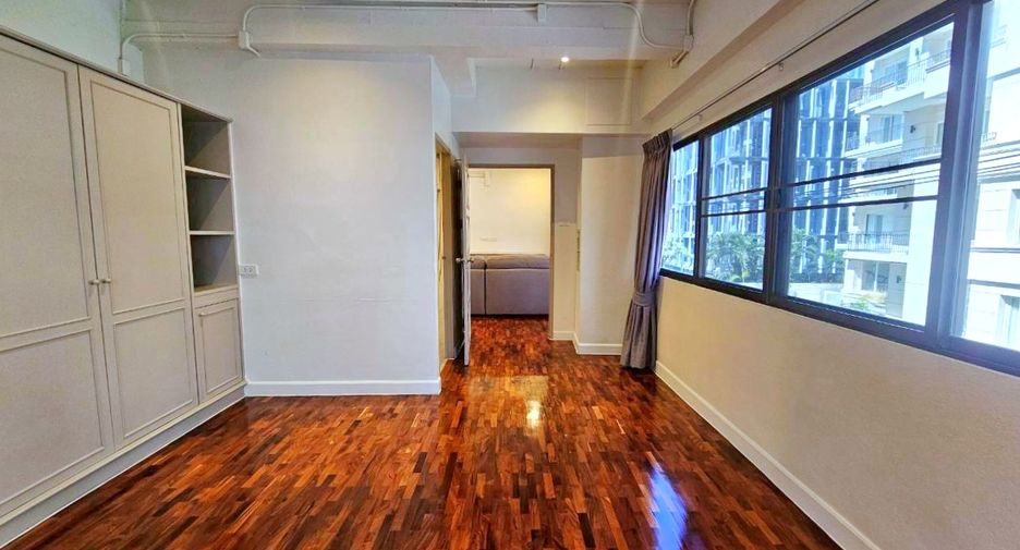 For rent 3 ベッドルーム condo in Watthana, Bangkok
