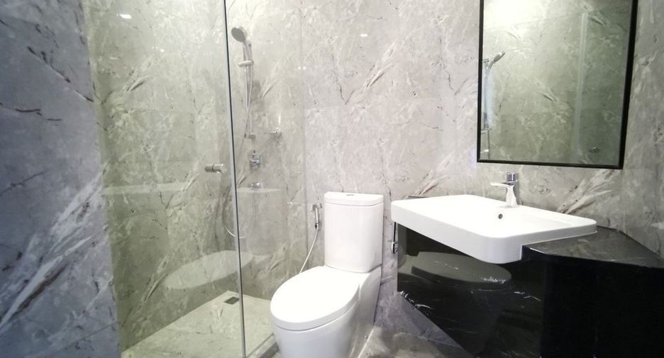 For rent and for sale 2 bedrooms condo in Khlong Toei, Bangkok