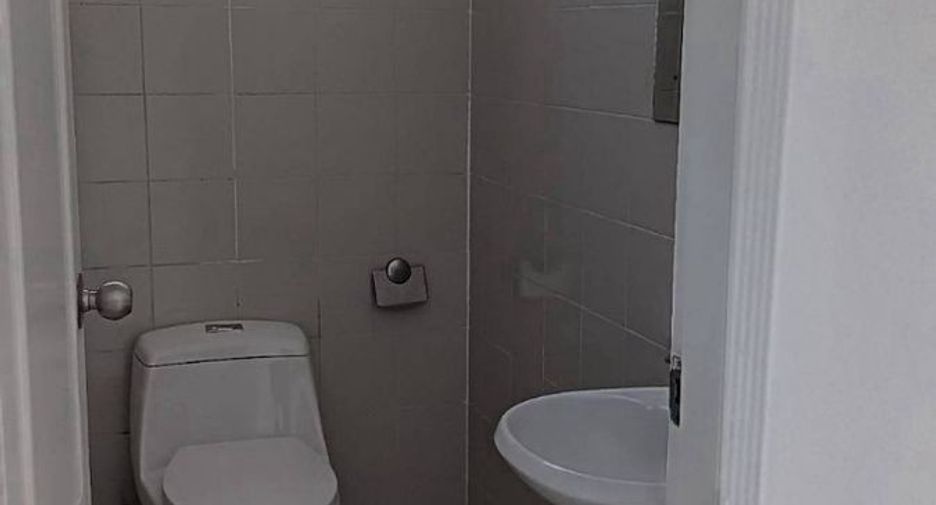 Wohnung zur Miete mit 2 Zimmer in Watthana, Bangkok