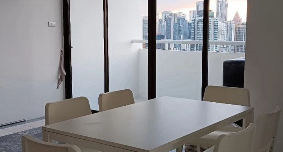 Wohnung zur Miete mit 2 Zimmer in Watthana, Bangkok