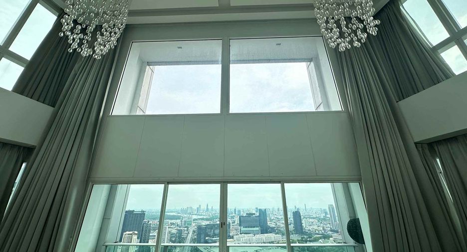 À louer et à vendre 3 chambres condo à Khlong Toei, Bangkok