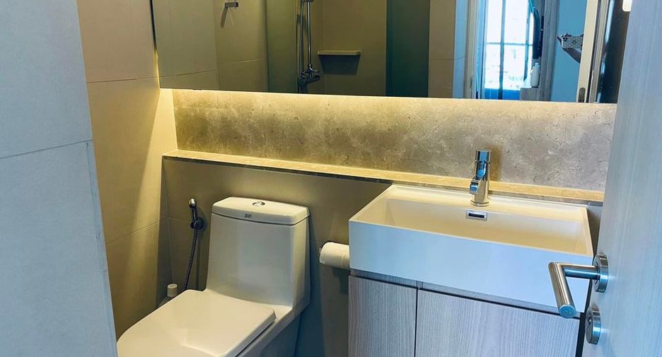 For rent and for sale 1 bed condo in Khlong Toei, Bangkok