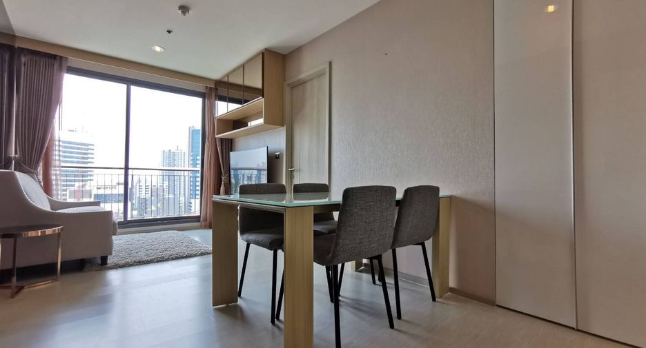 Condo en alquiler de 2 habitaciones en Khlong Toei, Bangkok
