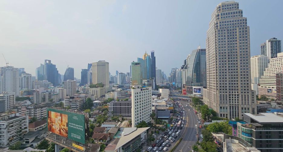For rent 4 ベッドルーム condo in Khlong Toei, Bangkok