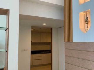 For rent 2 bedrooms condo in Pathum Wan, Bangkok