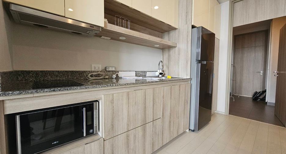 À louer 2 chambres condo à Pathum Wan, Bangkok