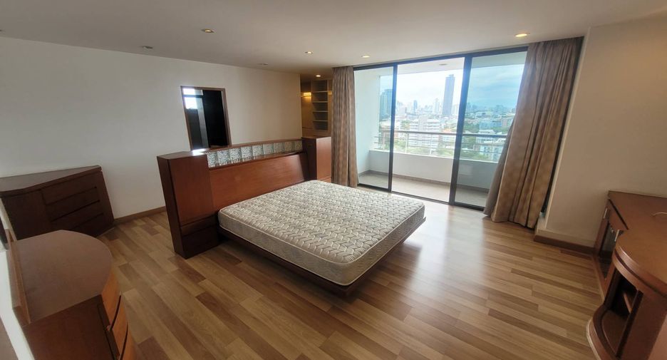 ให้เช่า 3 ห้องนอน คอนโด ใน วัฒนา, กรุงเทพฯ