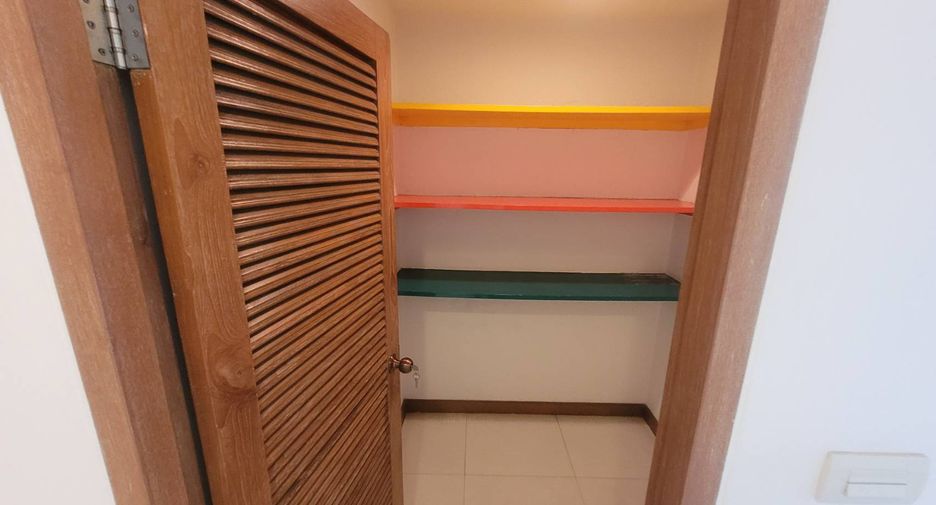 ให้เช่า 3 ห้องนอน คอนโด ใน วัฒนา, กรุงเทพฯ