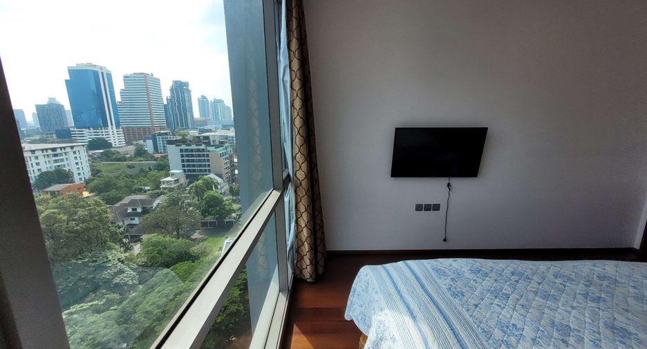 For rent and for sale 2 bedrooms condo in Watthana, Bangkok