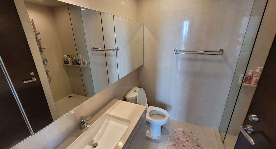 For rent and for sale 2 bedrooms condo in Watthana, Bangkok