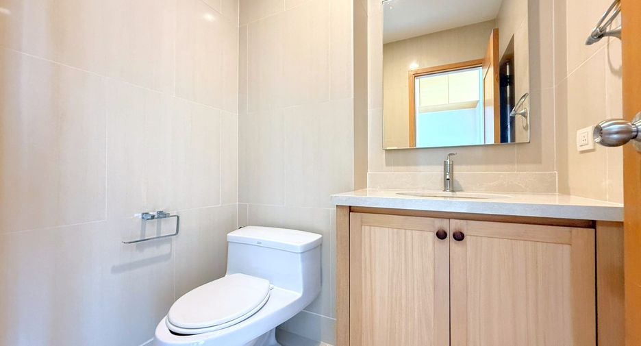 Wohnung zur Miete mit 2 Zimmer in Khlong Toei, Bangkok