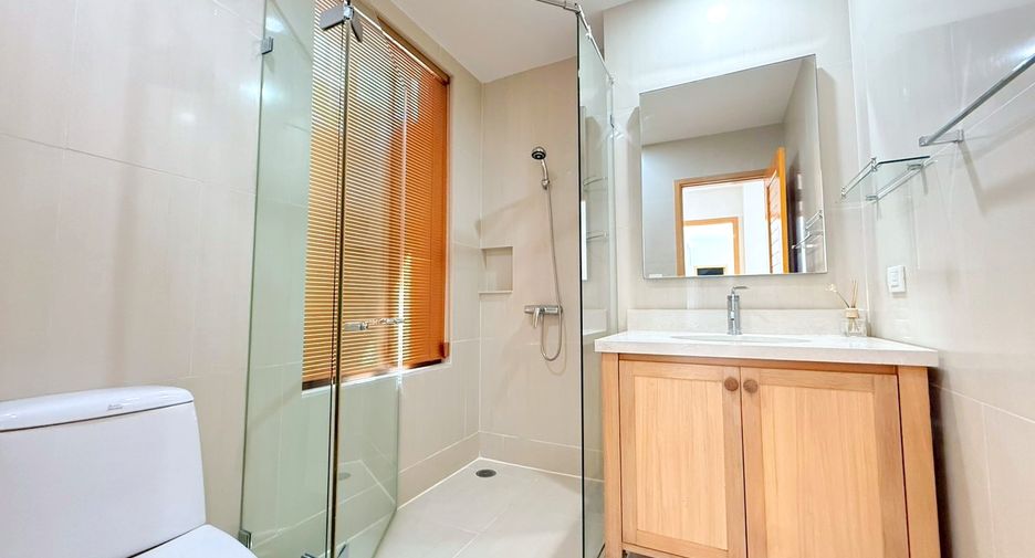 Wohnung zur Miete mit 2 Zimmer in Khlong Toei, Bangkok