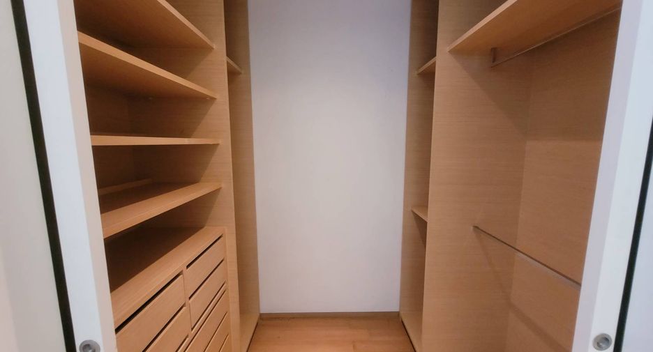 For rent and for sale 2 bedrooms condo in Sathon, Bangkok