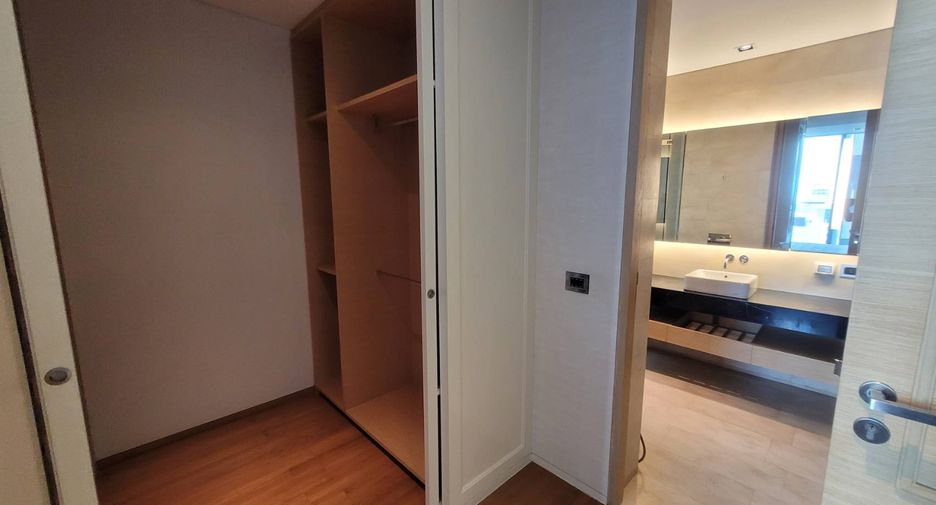 For rent and for sale 2 bedrooms condo in Sathon, Bangkok