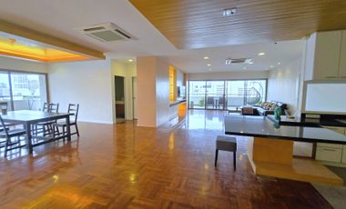 For rent 3 bedrooms condo in Watthana, Bangkok