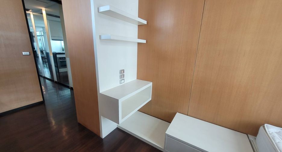 ให้เช่า 2 ห้องนอน คอนโด ใน วัฒนา, กรุงเทพฯ
