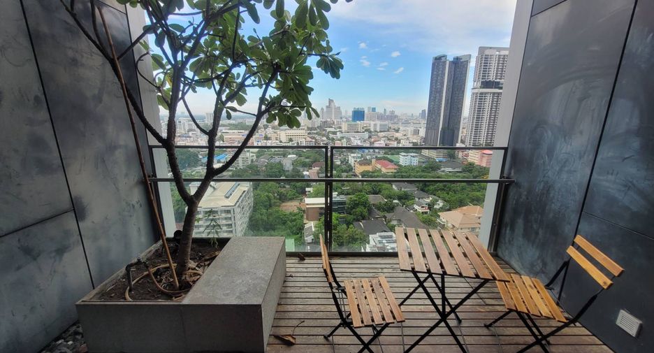 For rent and for sale 2 bedrooms condo in Sathon, Bangkok