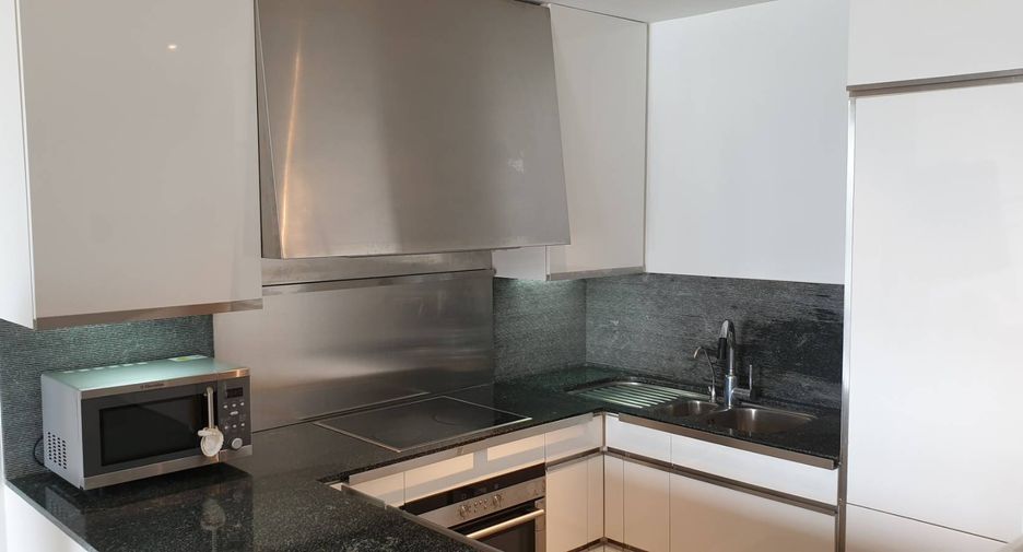 For rent 2 bedrooms condo in Sathon, Bangkok