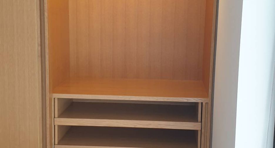 For rent 2 bedrooms condo in Sathon, Bangkok
