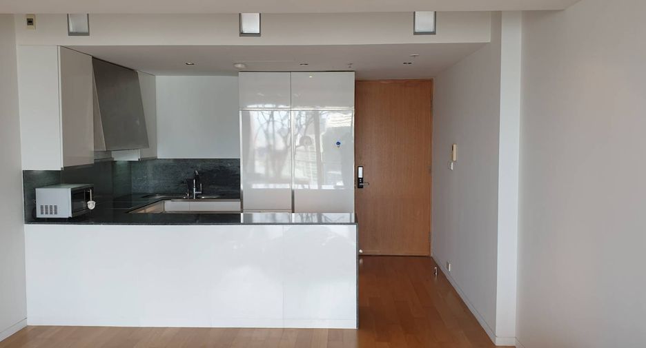 For rent 2 bedrooms condo in Sathon, Bangkok