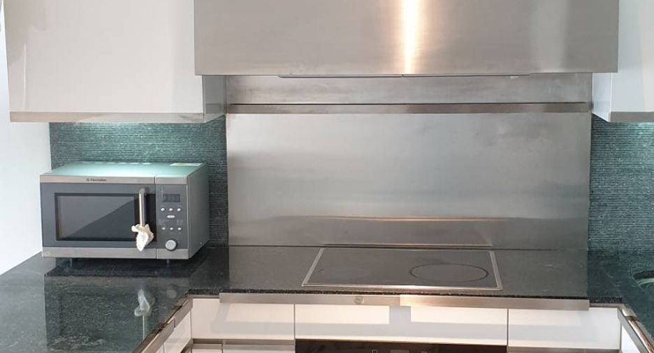 For rent 2 bedrooms condo in Sathon, Bangkok