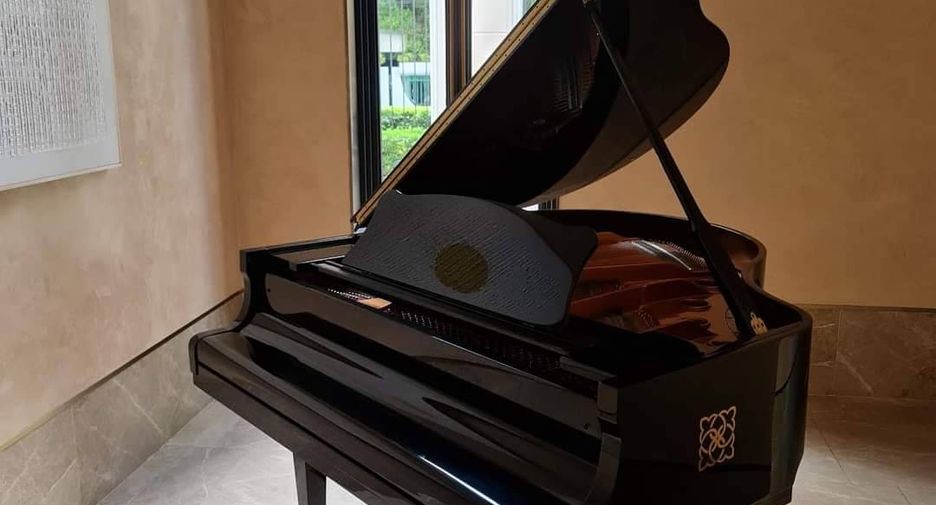 Condo en alquiler y en venta de 2 habitaciones en Khlong Toei, Bangkok