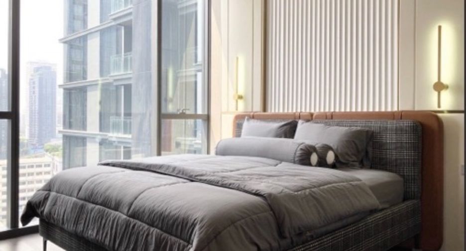 For rent 2 bedrooms condo in Khlong Toei, Bangkok