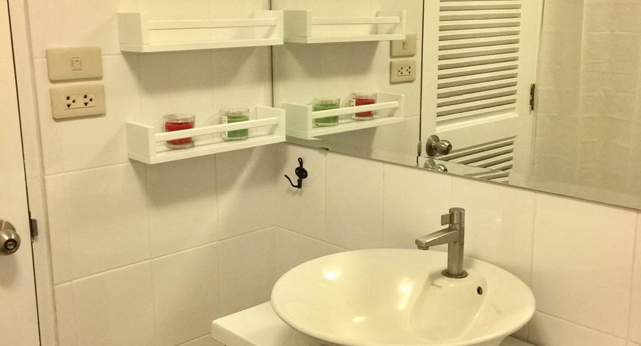 For rent and for sale 2 bedrooms condo in Khlong Toei, Bangkok