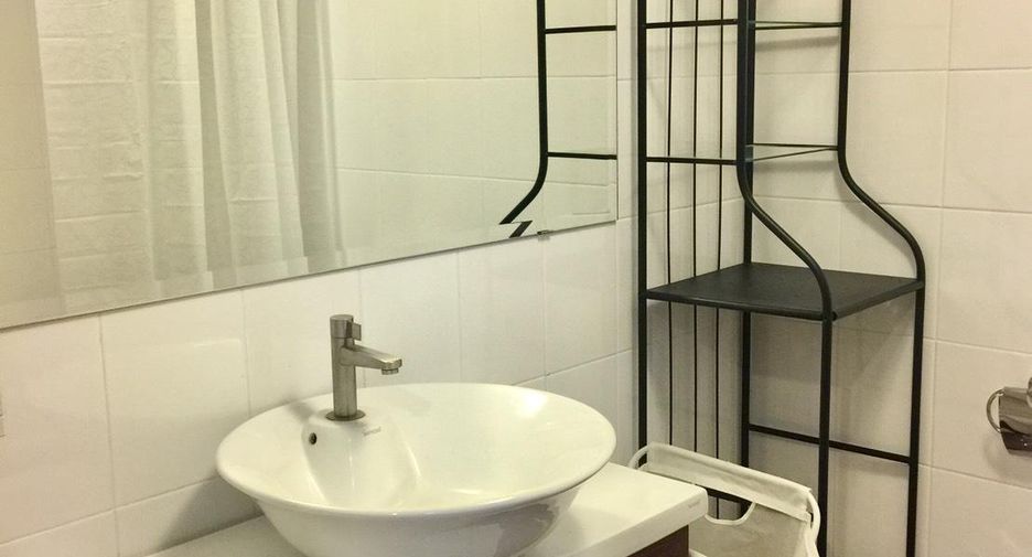 For rent and for sale 2 bedrooms condo in Khlong Toei, Bangkok