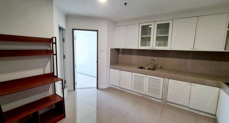 Wohnung zur Miete mit 2 Zimmer in Watthana, Bangkok