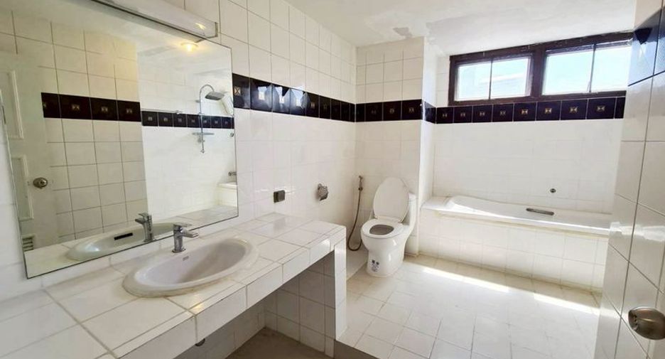 Wohnung zur Miete mit 2 Zimmer in Watthana, Bangkok