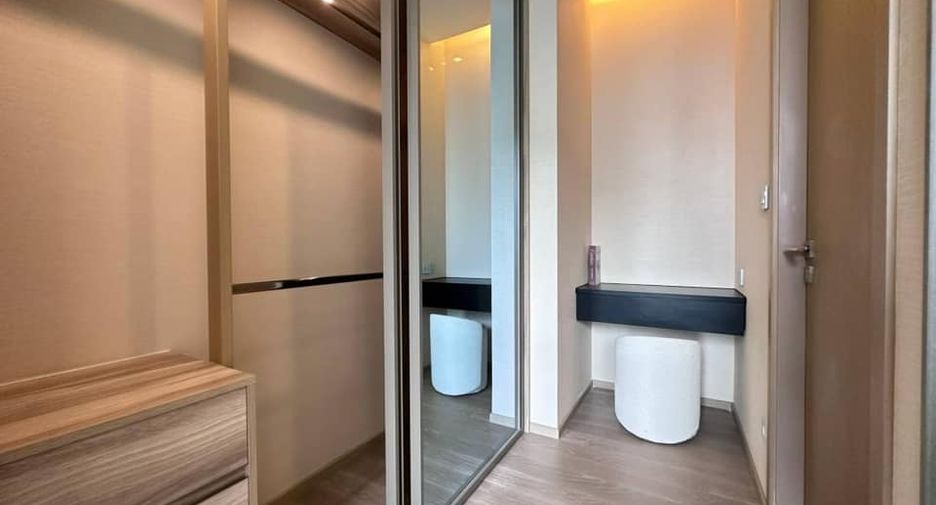 For rent and for sale 1 bed condo in Watthana, Bangkok