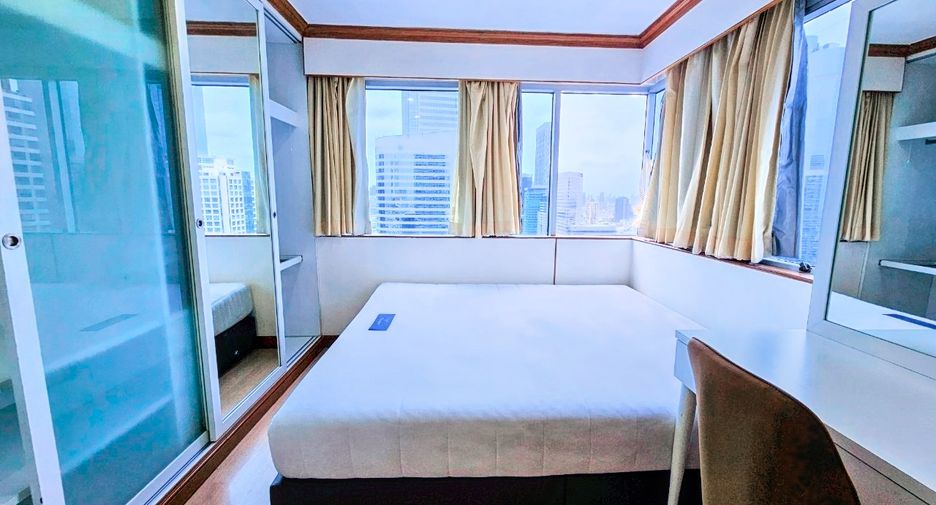 For rent 2 bedrooms condo in Sathon, Bangkok