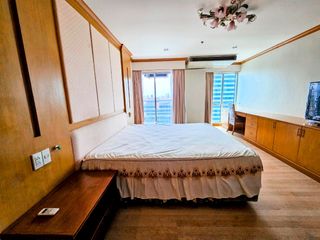 For rent 2 bedrooms condo in Sathon, Bangkok