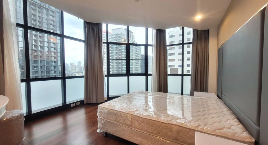 À louer 3 chambres condo à Khlong Toei, Bangkok