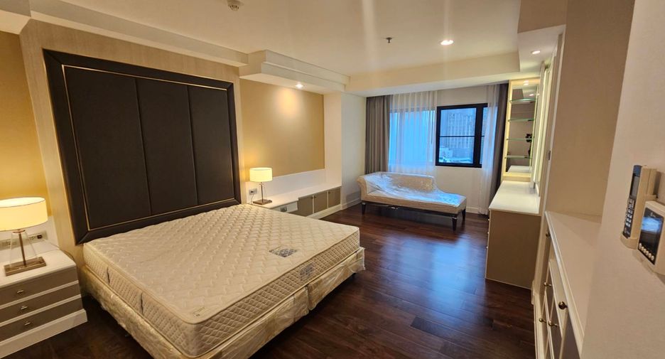 À louer 3 chambres condo à Khlong Toei, Bangkok