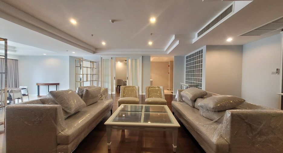 À louer 3 chambres condo à Khlong Toei, Bangkok